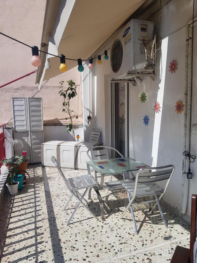 Quiet City Centre Apartment With Large Balcony Tesalonika Bagian luar foto